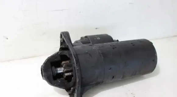 Opel Zafira B Starter motor