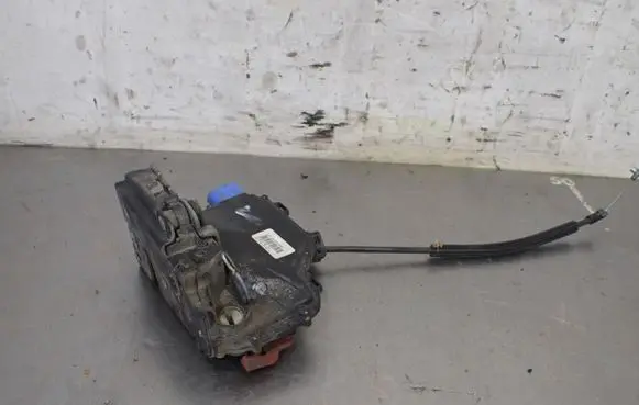 Skoda Praktik (5J8) Front door lock 3B1837015AR