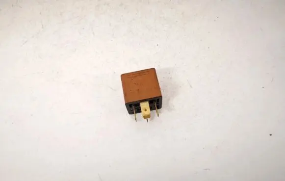 Alfa Romeo 159 Other relay 90491314 0332209136