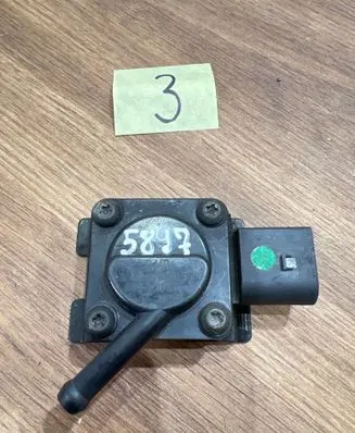 BMW 5 E60 E61 Exhaust gas pressure sensor 7789219