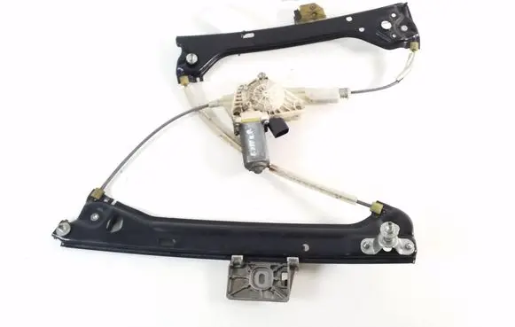 Mercedes-Benz CLA C117 X117 W117 Front door window regulator with motor