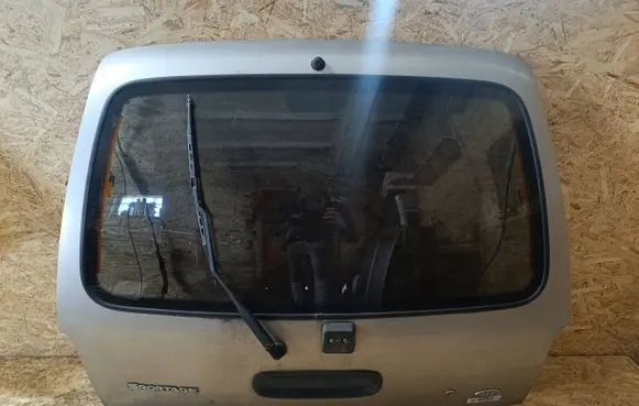 Tailgate/trunk/boot lid