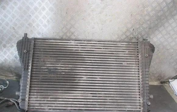 Audi A3 S3 8P Intercooler radiator 1K0145803A B5896 0072286
