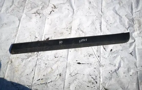Volvo XC60 Front door trim (molding) 31294844