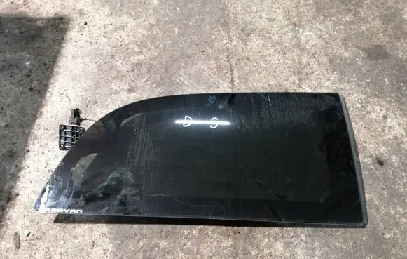 Dodge Grand Caravan Rear side window