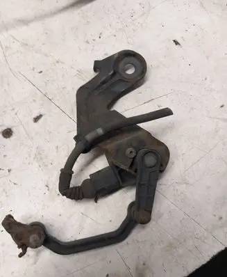 Audi A6 S6 C6 4F Front height sensor lever 1T0907503 H04200HZ 6PM00873900