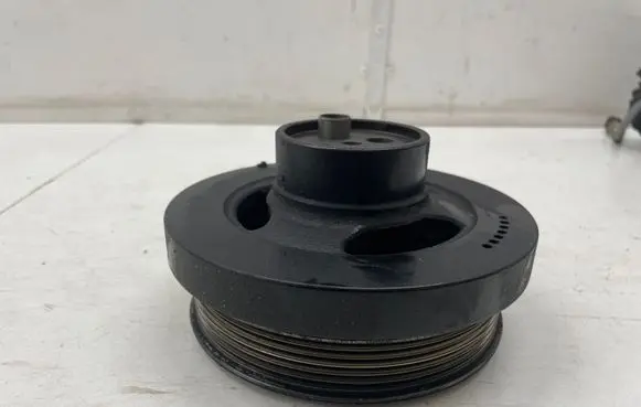Mercedes-Benz C W204 Crankshaft pulley