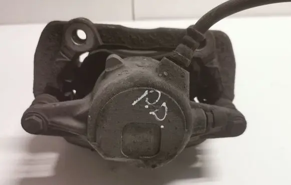 Mercedes-Benz E W212 Front brake caliper