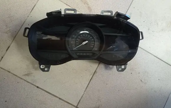 Ford Edge II Speedometer (instrument cluster) FT4T10890CA G8VTA GT4T10849CB