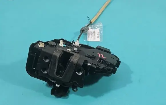 Ford Kuga I Rear door lock 8V4AS26413EA IMPRK1562002