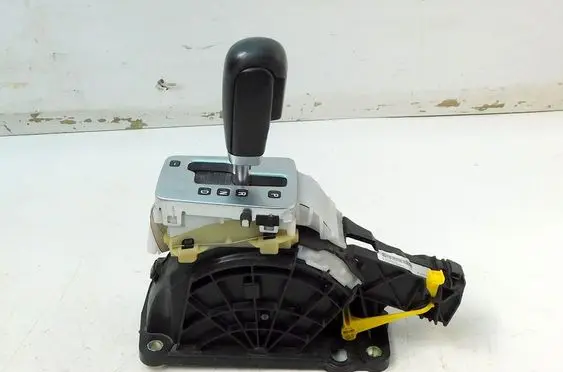 Volvo V70 Gear shifter/selector P30759122 192002