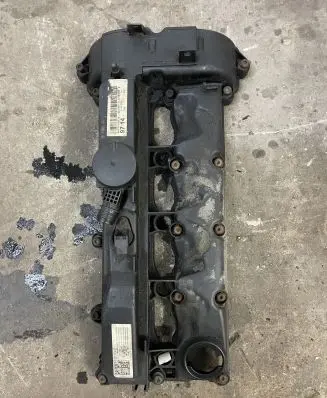 Mercedes-Benz Sprinter W906 Rocker cam cover A6510109714