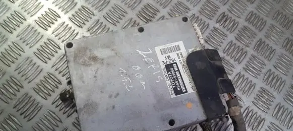 Toyota Yaris Engine control unit/module 8966152060