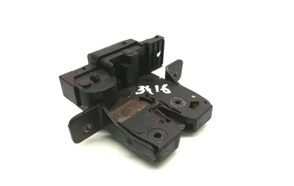 Renault Laguna II Tailgate/trunk/boot lock/catch/latch 8200295641C