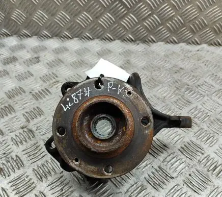 Citroen C3 Front wheel hub 1607557480