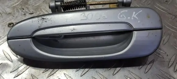 Mazda 626 Front door exterior handle