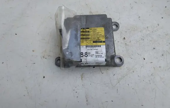 Toyota Avensis T250 Airbag control unit/module 8917005160