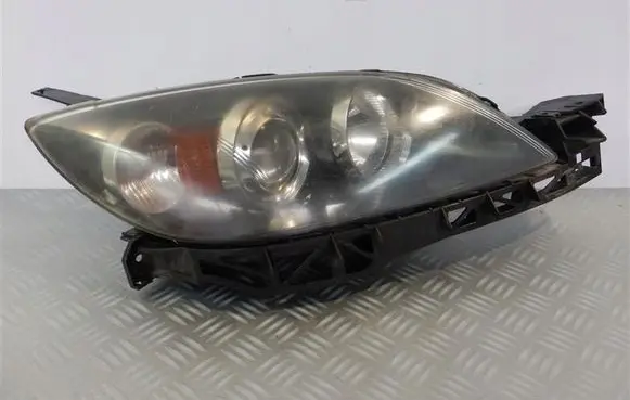 Mazda 3 Headlight/headlamp 
