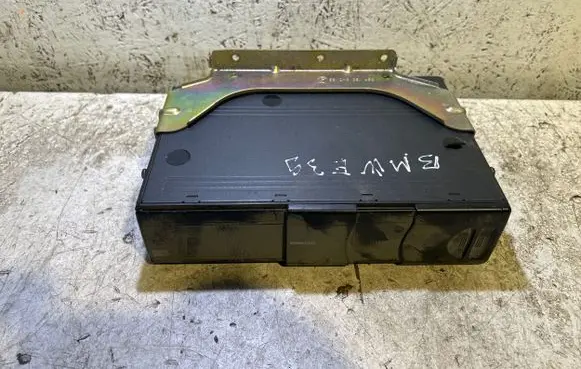 BMW 5 E39 CD/DVD changer 65126913389 020258