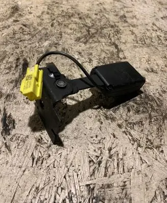 Volvo XC40 Rear seatbelt buckle 31462139