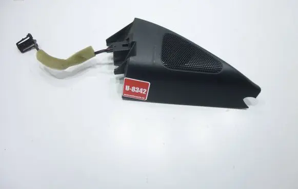 Front door high frequency speaker
