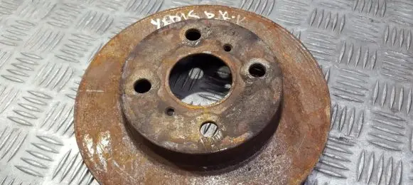 Toyota Yaris Front brake disc