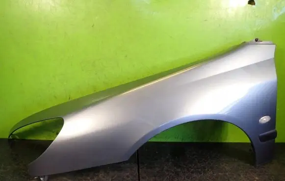 Peugeot 607 Fender