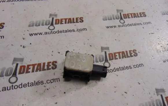 Mercedes-Benz S W221 Airbag deployment crash/impact sensor A0038202926