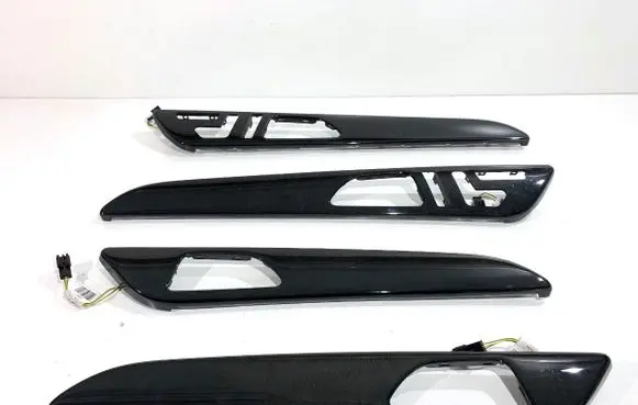 Mercedes-Benz GLE (W166 - C292) Dashboard trim A1667301522