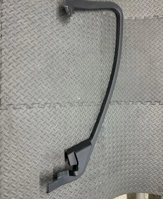 Chrysler 200 Front door trim (molding) 1YE88TRMAB 66592