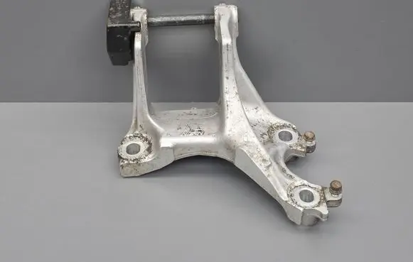 Honda Civic IX Gearbox mounting bracket TV1