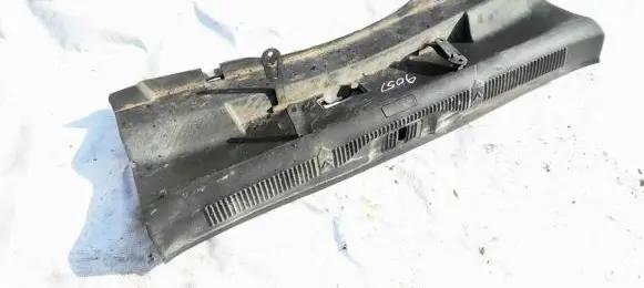 Skoda Octavia Mk2 (1Z) Other trunk/boot trim element Z5863459A