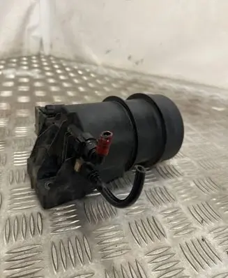 Iveco Daily 35.8 - 9 Fuel filter housing 