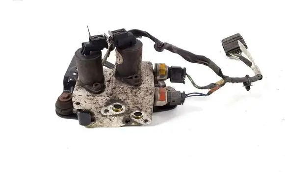 Mercedes-Benz GLS X166 Air suspension valve block A1663201358