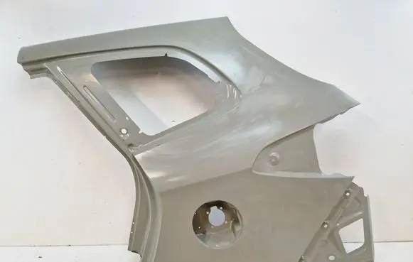 KIA Carens III Rear arch 