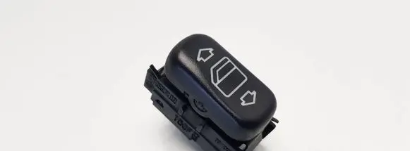 Mercedes-Benz E W210 Electric window control switch 2108208210
