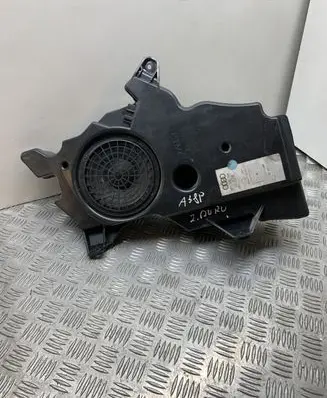 Audi A3 S3 8P Subwoofer speaker 8P3035382