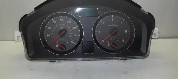 Volvo C30 Speedometer (instrument cluster) 31254779 A754