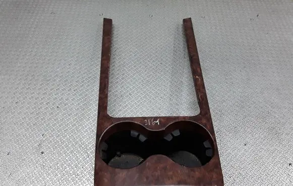 KIA Sorento Cup holder back 