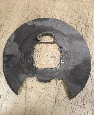 BMW 5 F10 F11 Rear brake disc plate dust cover 6778253 34216778253
