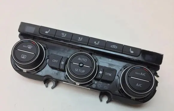 Volkswagen Golf VII Climate control unit 5G0907044R