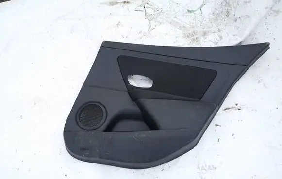Renault Megane III Rear door card panel trim 829a01374r