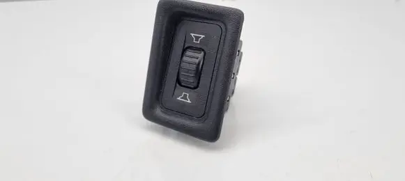 BMW 5 E34 Sound control switch 1379048 65121379048