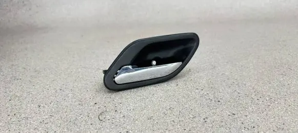 BMW 5 E39 Front door interior handle 7032925