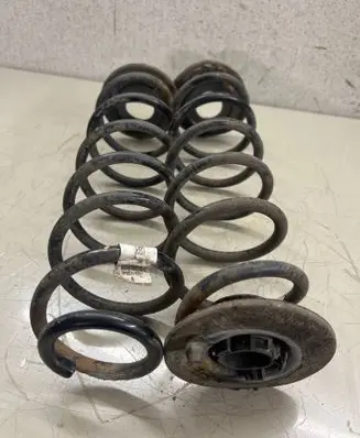 Seat Leon (5F) Rear coil spring 5F0511121