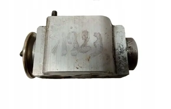 Audi Q7 4L Turbo solenoid valve 7L0820679C