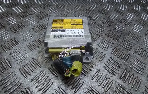 Lexus IS 220D-250-350 Airbag control unit/module 8917053100 0285001903