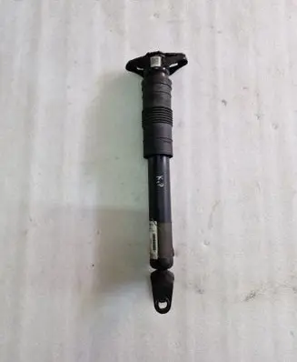 Dodge Durango Rear shock absorber/damper 68261967AA