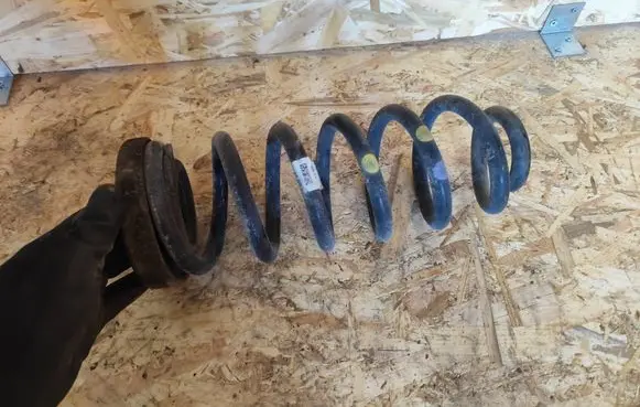 KIA Sportage Rear coil spring 55350F1GF0 18092019