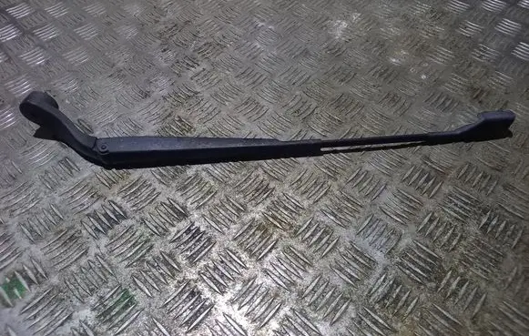 Citroen DS5 Front wiper blade arm 9687216280